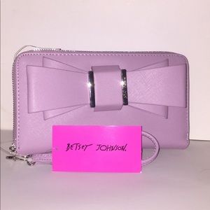 🌸 BETSEY JOHNSON MIND BOW Z/A WALLET/WRST🌸